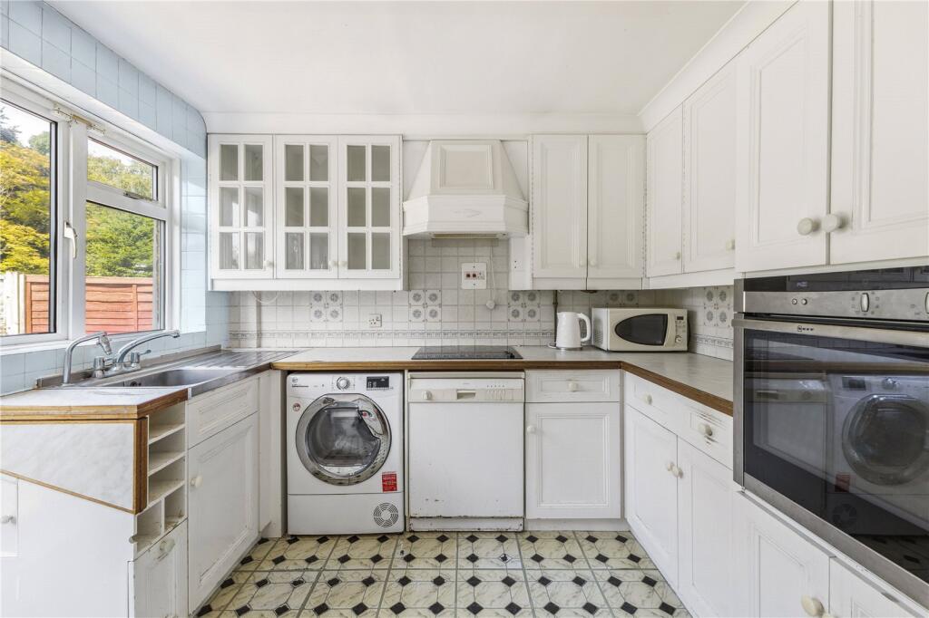 Additional image 5 of Crabtree Lane, Harpenden, Hertfordshire, AL5