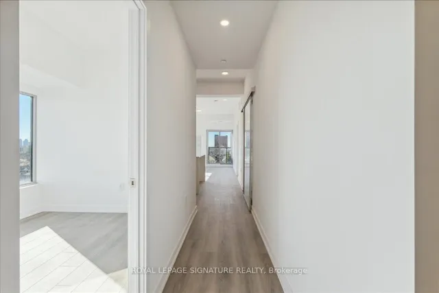 Additional image 14 of 2433 Dufferin St Unit 701
