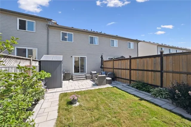 Additional image 28 of 64 Foxglove Cres