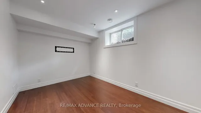 Additional image 42 of 9 carluke Cres