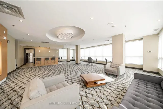 Additional image 4 of 840 Queens Plate Dr Unit 902