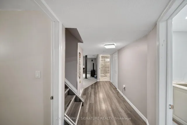 Additional image 23 of 40 Queenslea Dr