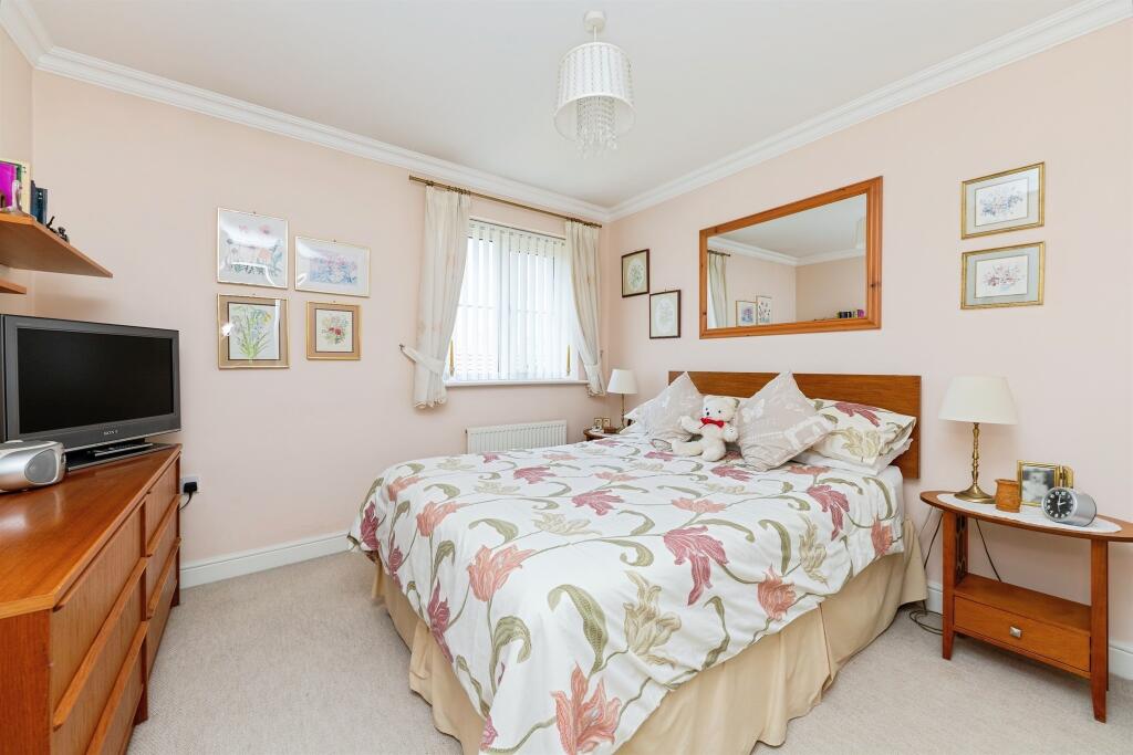 Additional image 12 of Sir John Newsom Way, Welwyn Garden City