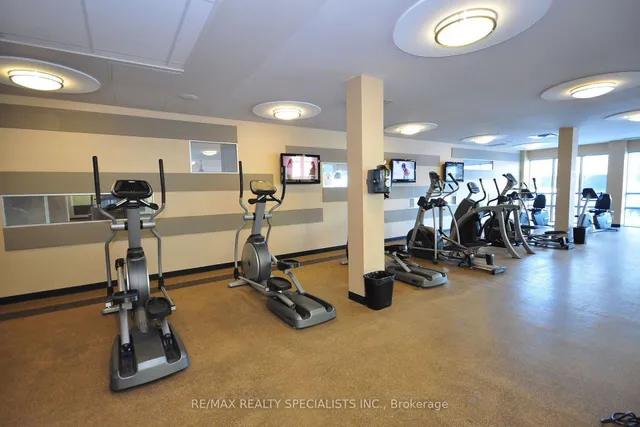 Additional image 41 of 80 Absolute Ave Unit 106