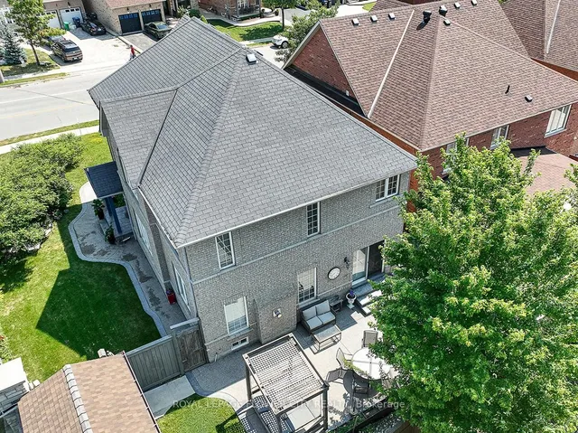 Additional image 3 of 2 Yellow Avens Blvd