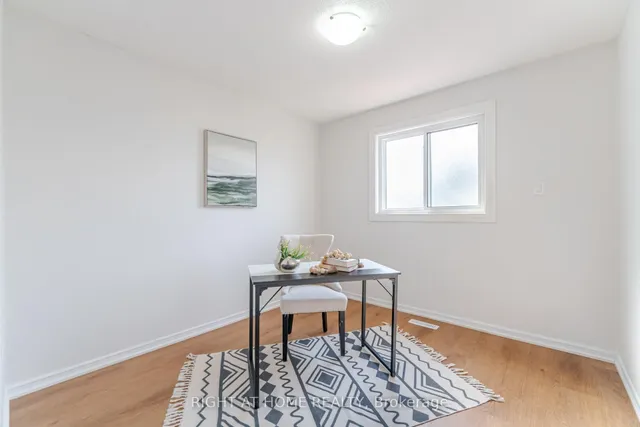 Additional image 31 of 325 Harrowsmith Dr