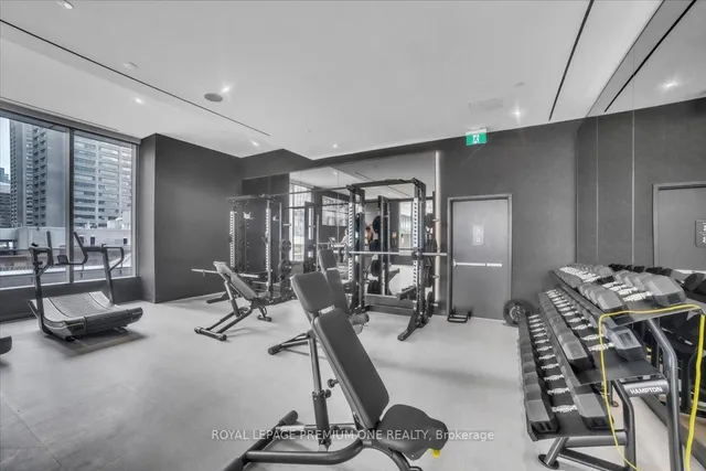 Additional image 36 of 11 Yorkville Ave Unit 6007