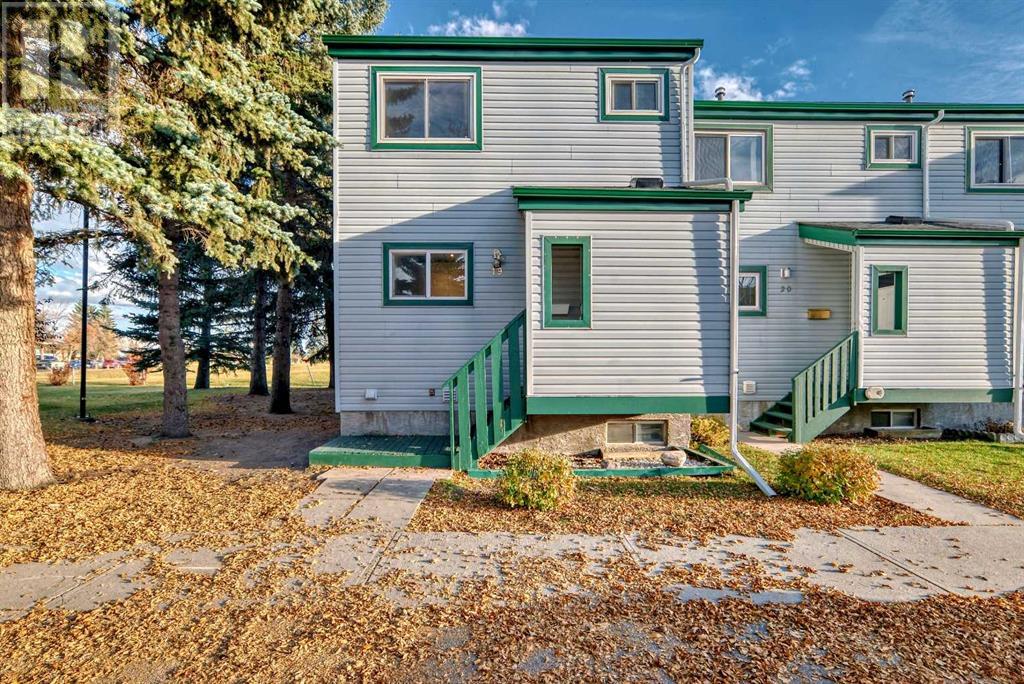 19, 131 Templehill Drive NE|Calgary, Alberta T1Y4T1