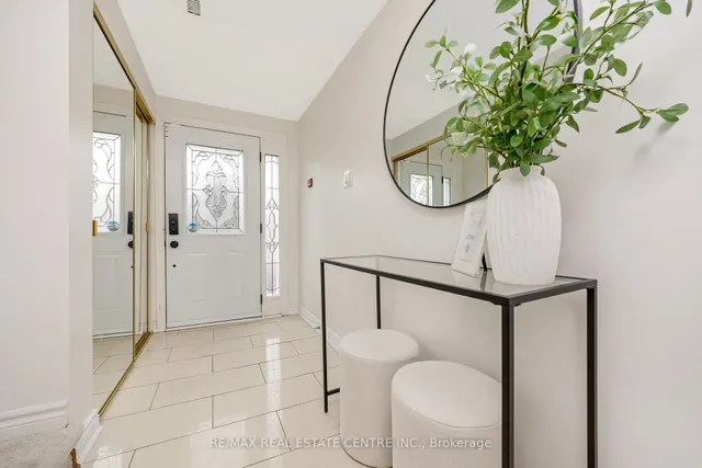 Additional image 4 of 318 Laurier Ave Unit 20