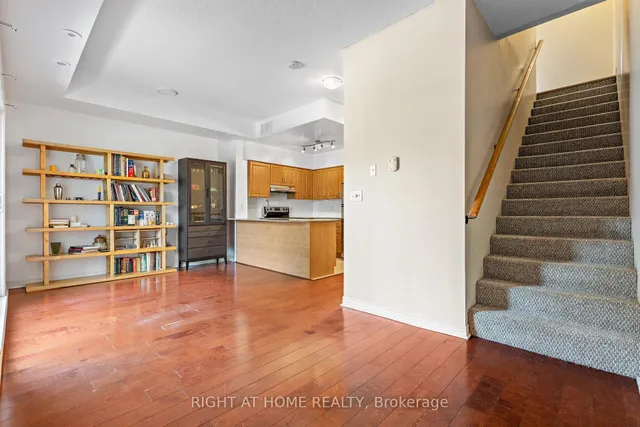 Additional image 11 of 205 Wellesley St Unit 205