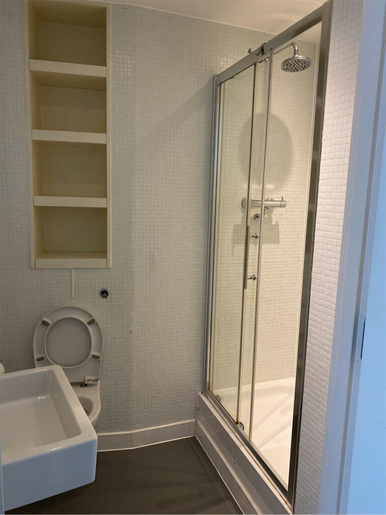 Additional image 17 of Studio For Rent - Rotunda