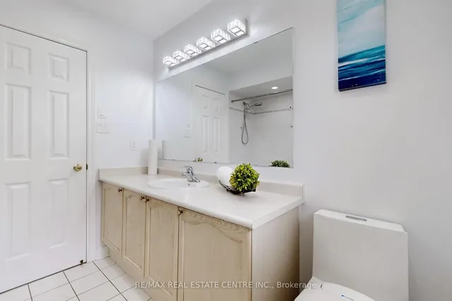 Additional image 35 of 5686 Whitehorn Ave