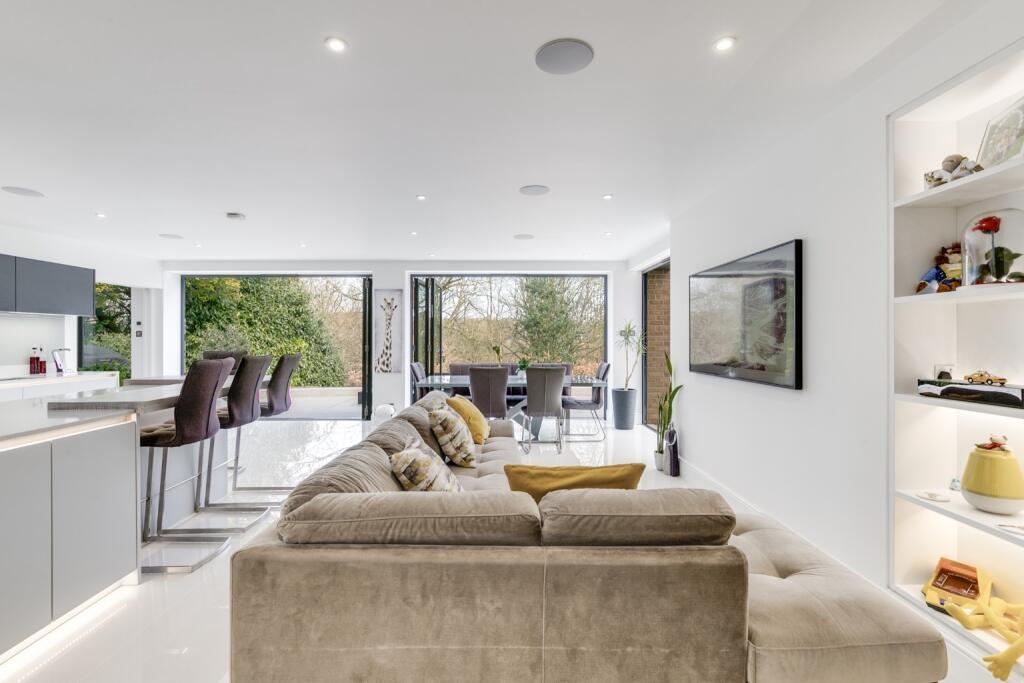 Additional image 14 of Stonemead, Welwyn Garden City, Hertfordshire, AL8 7LX