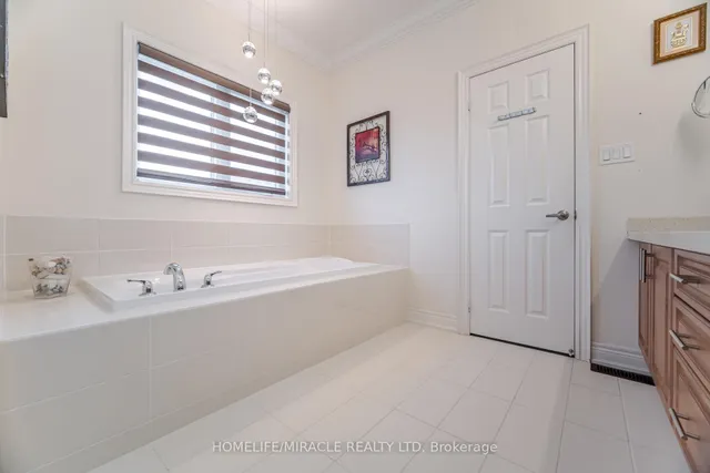 Additional image 23 of 110 Lloyd Sanderson Dr