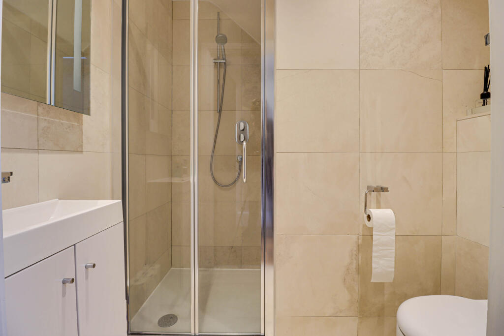 Additional image 14 of Avenue Road, St. Albans, AL1