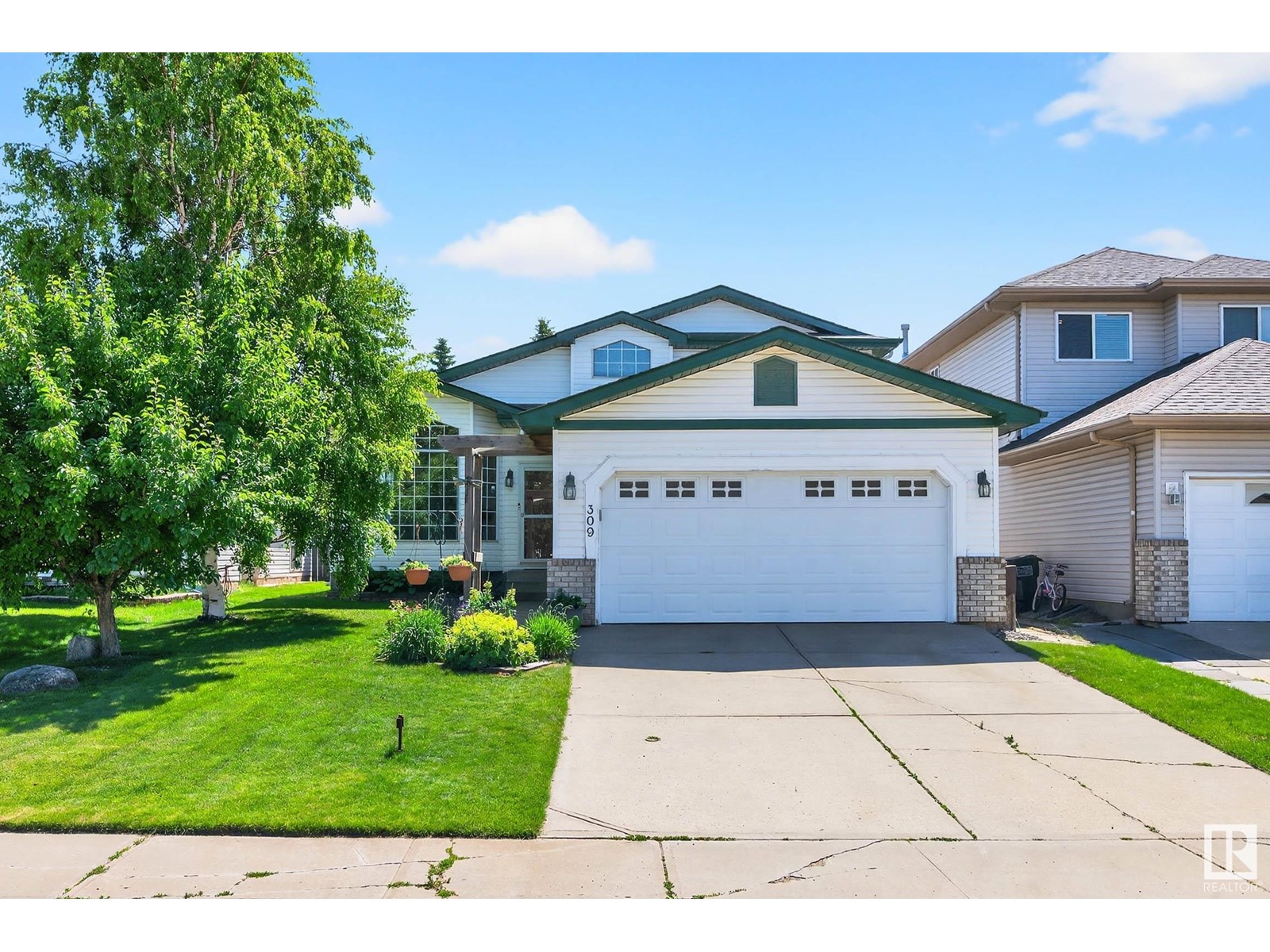 309 Jillings CR NW|Edmonton, Alberta T6L6N1