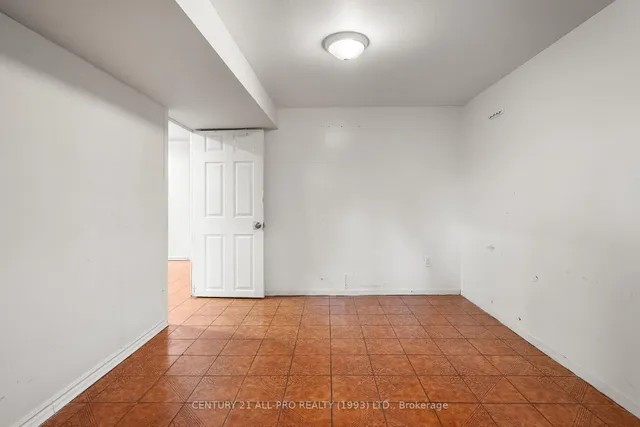 Additional image 39 of 84 Goldsboro Rd