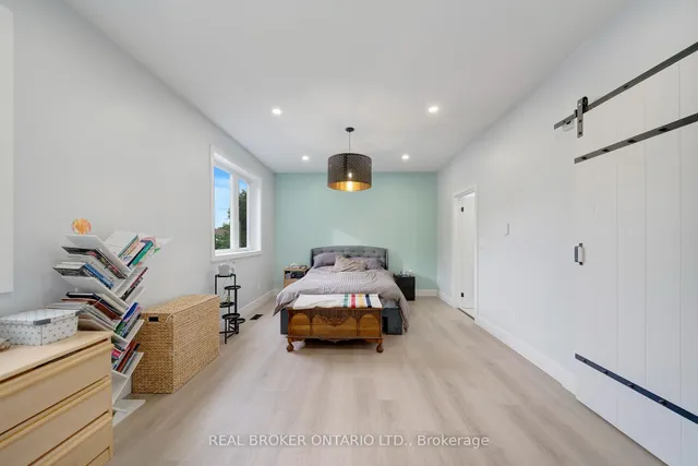 Additional image 23 of 579 Chamberlain Rd