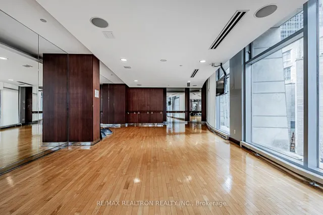 Additional image 30 of 2181 Yonge St Unit 2706