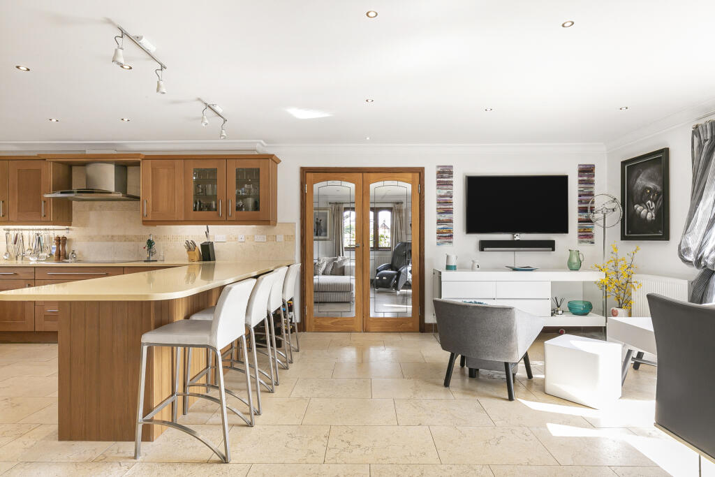 Additional image 6 of Danesbury Park Road, Welwyn, Hertfordshire, AL6