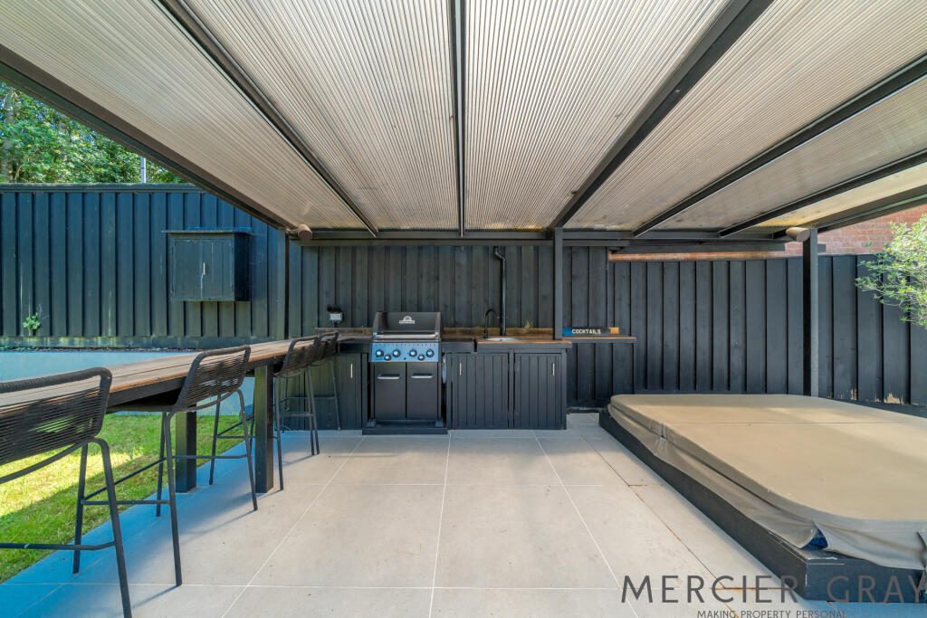 Additional image 14 of North Lodge, The Drive, Brookmans Park, AL9