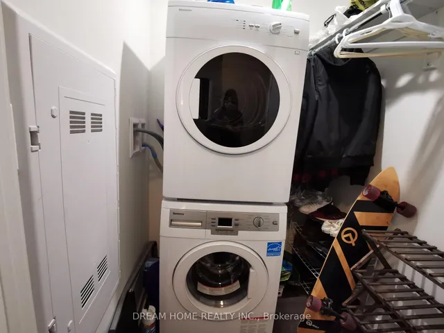 Additional image 26 of 27 Bathurst St Unit 617