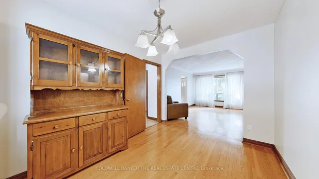 Additional image 6 of 947 Saint Clarens Ave