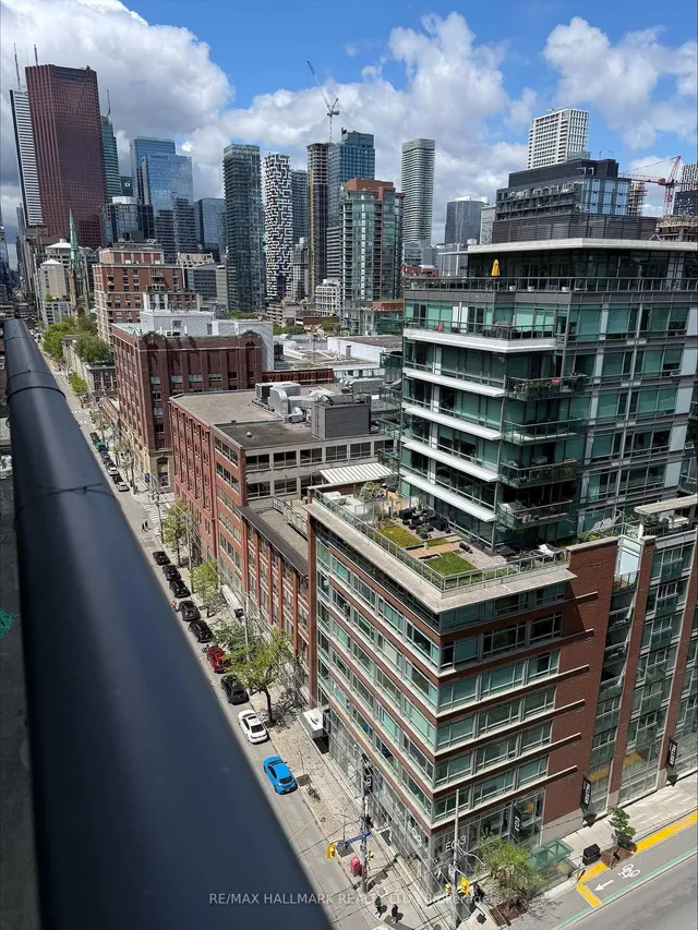 39 SHERBOURNE St Unit 1508