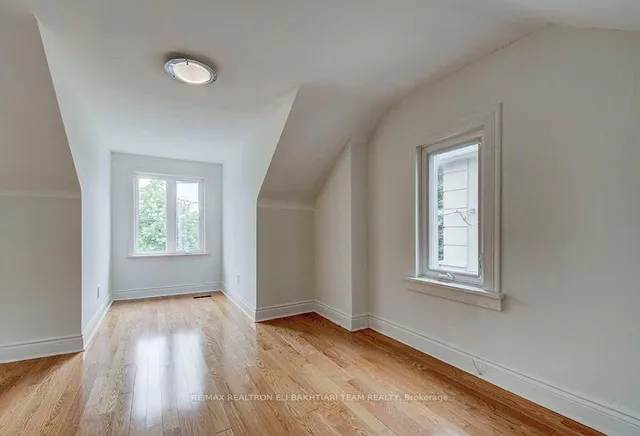 Additional image 36 of 29 Roseland Dr