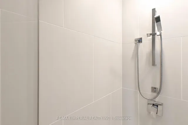 Additional image 32 of 1 Bloor St Unit 414