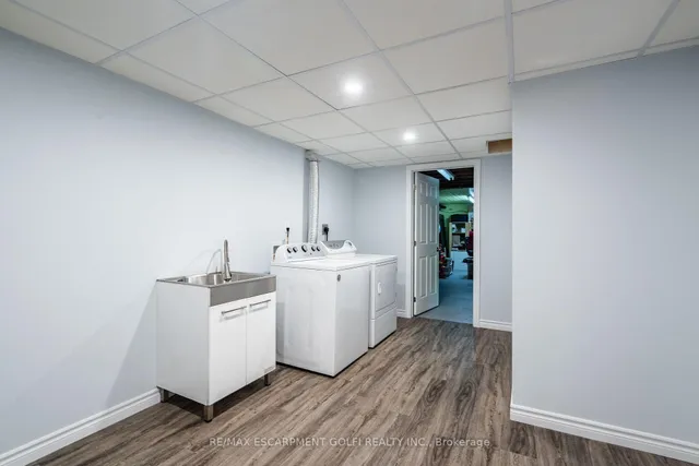 Additional image 31 of 98 Hadley Dr