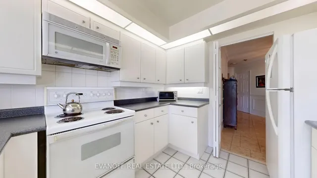 Additional image 13 of 10 Guildwood Pkwy Unit 225