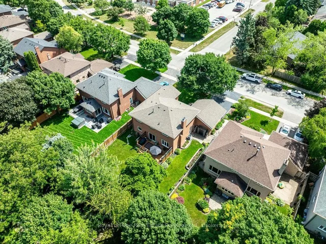 房产图片 3 - 1343 格罗斯文诺街