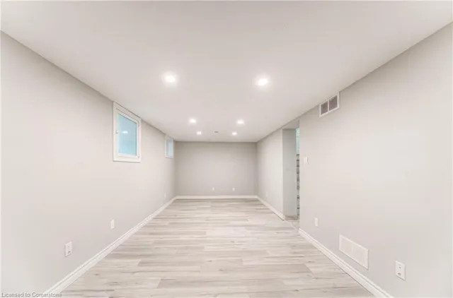 Additional image 31 of 60 Rosedale Ave