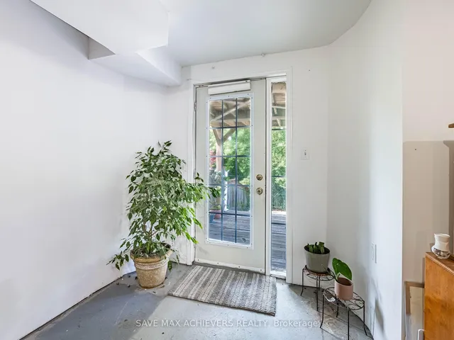 Additional image 35 of 65 Eastview Gate