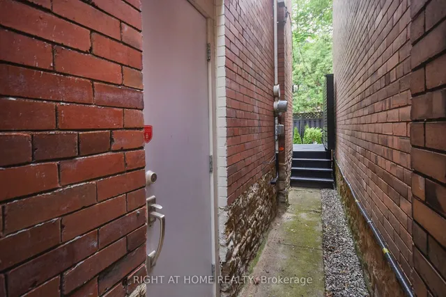 Additional image 46 of 104 Summerhill Ave