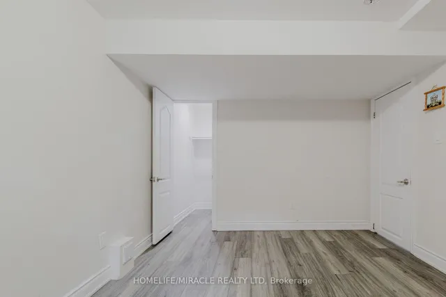 Additional image 33 of 27 Silver Egret Rd