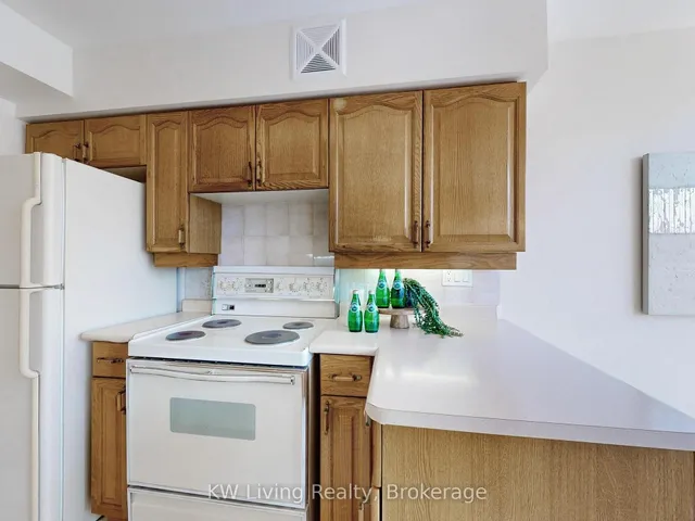Additional image 11 of 30 Greenfield Ave Unit 1511