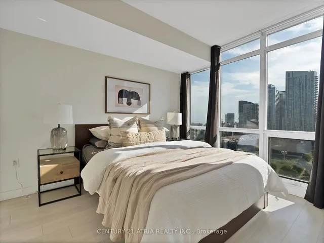 Additional image 4 of 15 Fort York Blvd Unit 1915