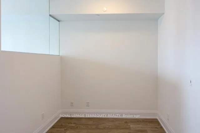 Additional image 3 of 101 Erskine Ave Unit 1006