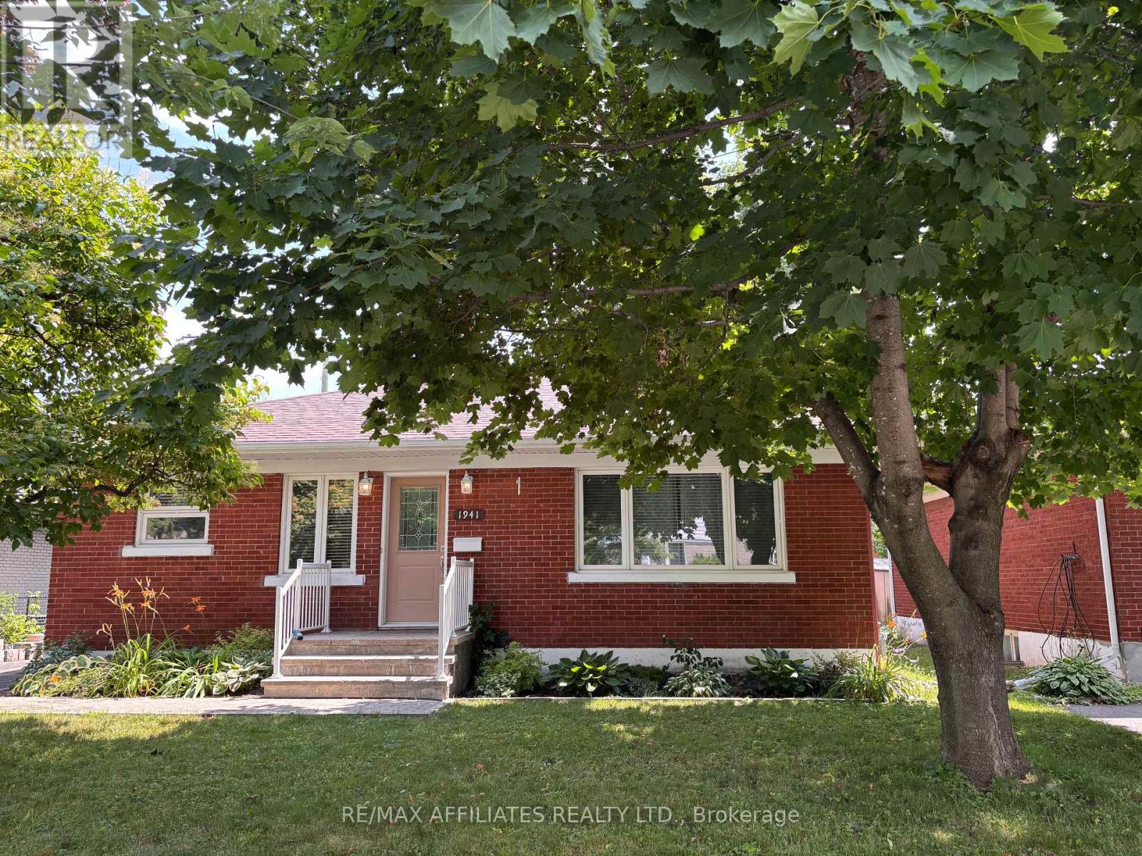 1941 HAIG DRIVE|Ottawa, Ontario K1G2J9