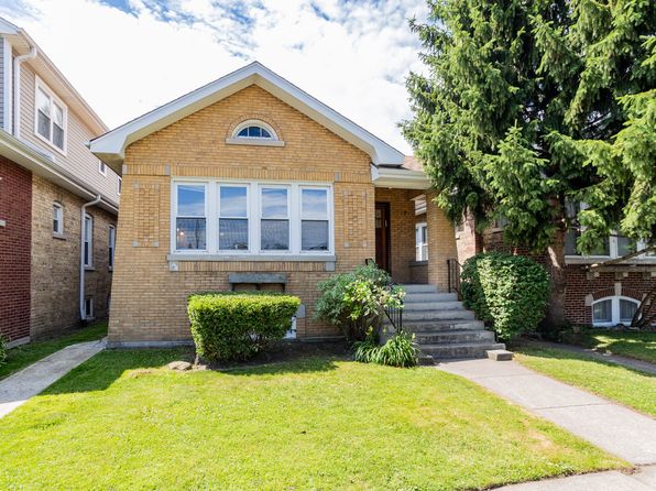 2815 W Fitch Ave, Chicago, IL 60645