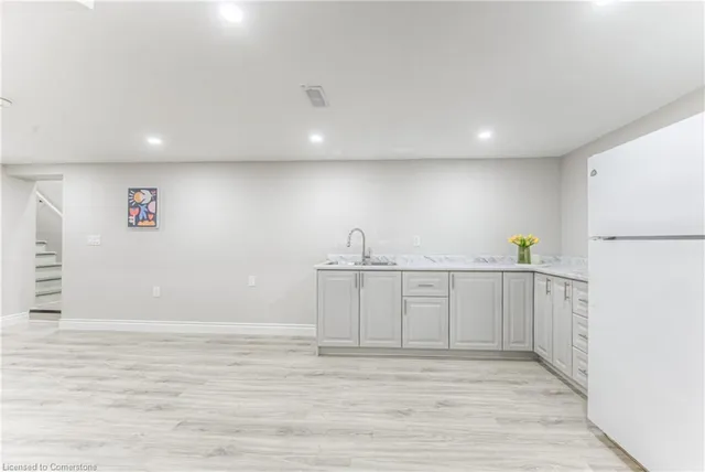 Additional image 45 of 271 Bedford Rd