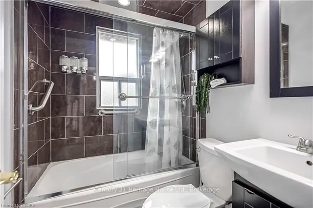 房产图片 3 - 东18街366号