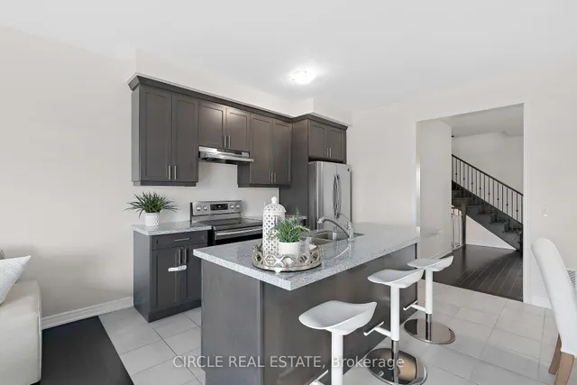 Additional image 7 of 66 Heming Tr