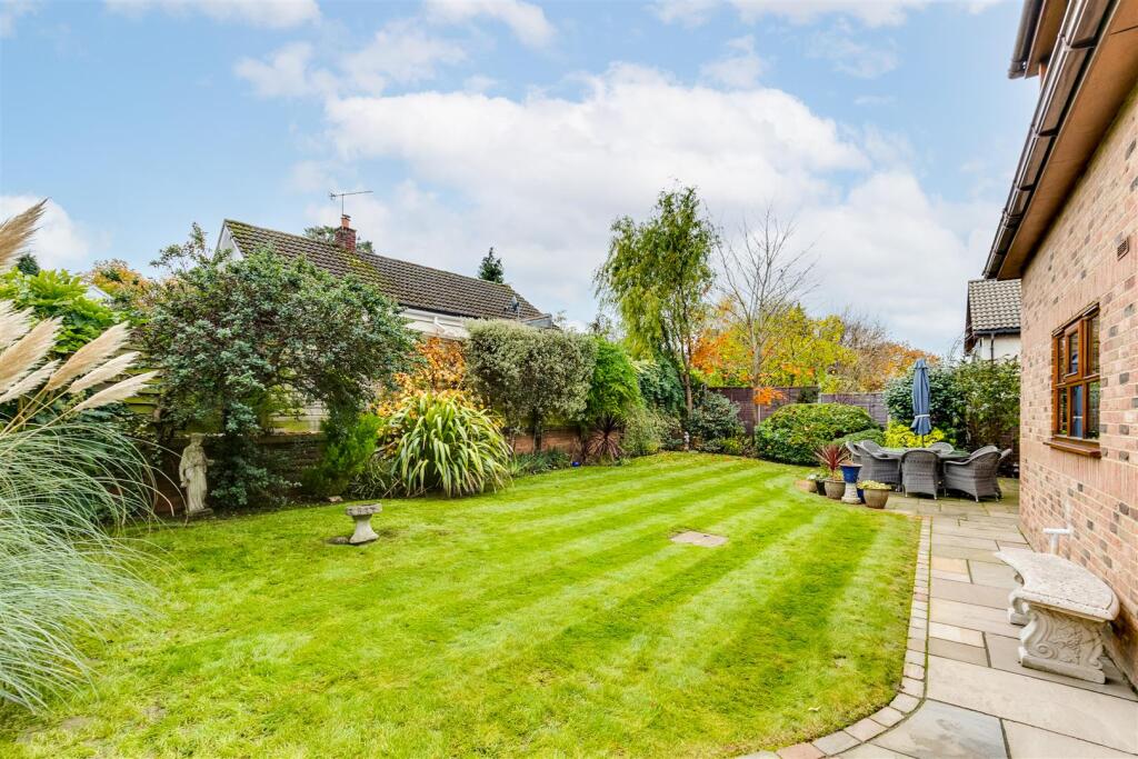 Additional image 15 of Chestnut Walk, Welwyn, AL6