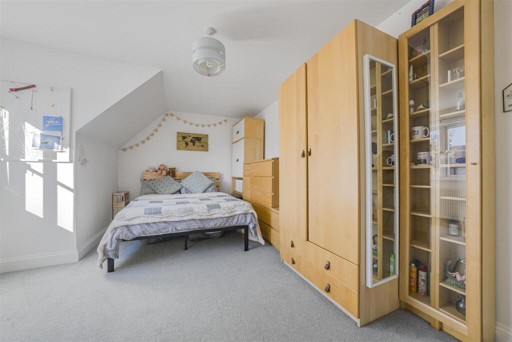 Additional image 22 of Bucknalls Drive, Bricket Wood, St. Albans