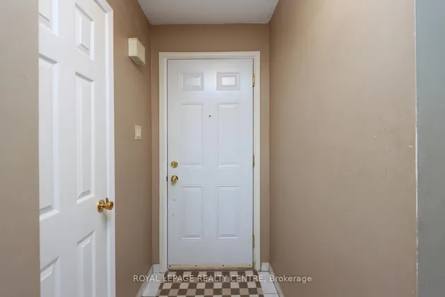 房产图片 5 - 444 Silverstone Dr 单元 11