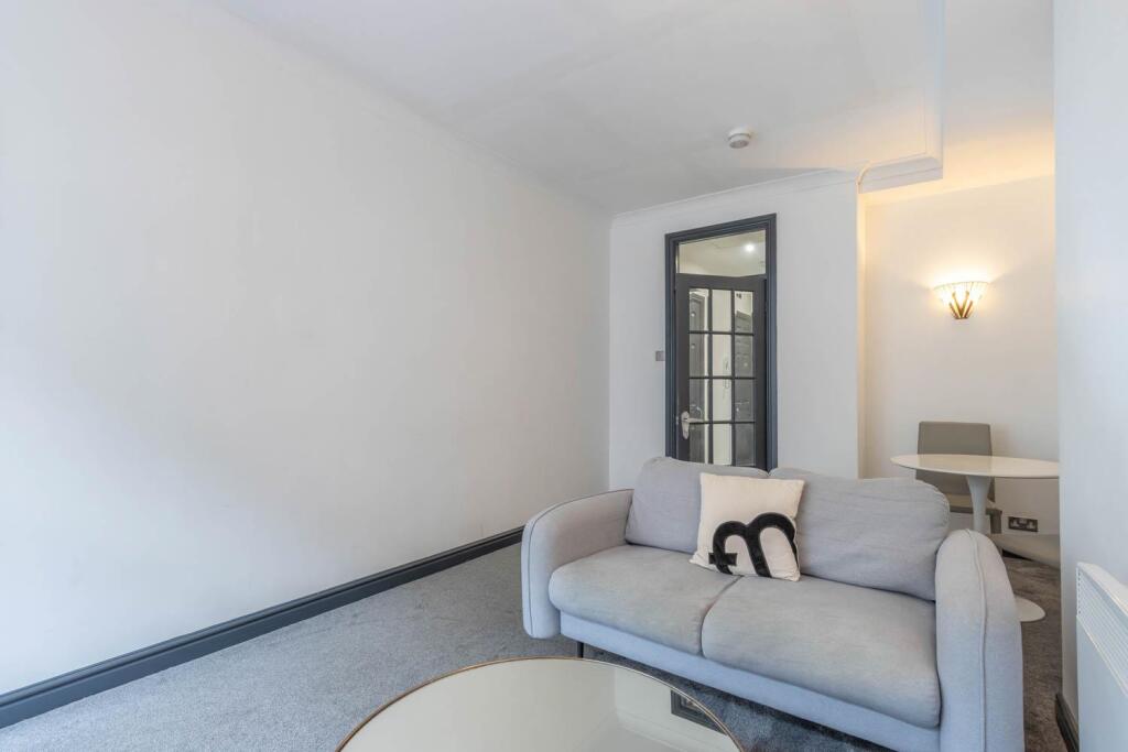 Additional image 3 of Burne Jones House, Bennetts Hill, B2 5RS