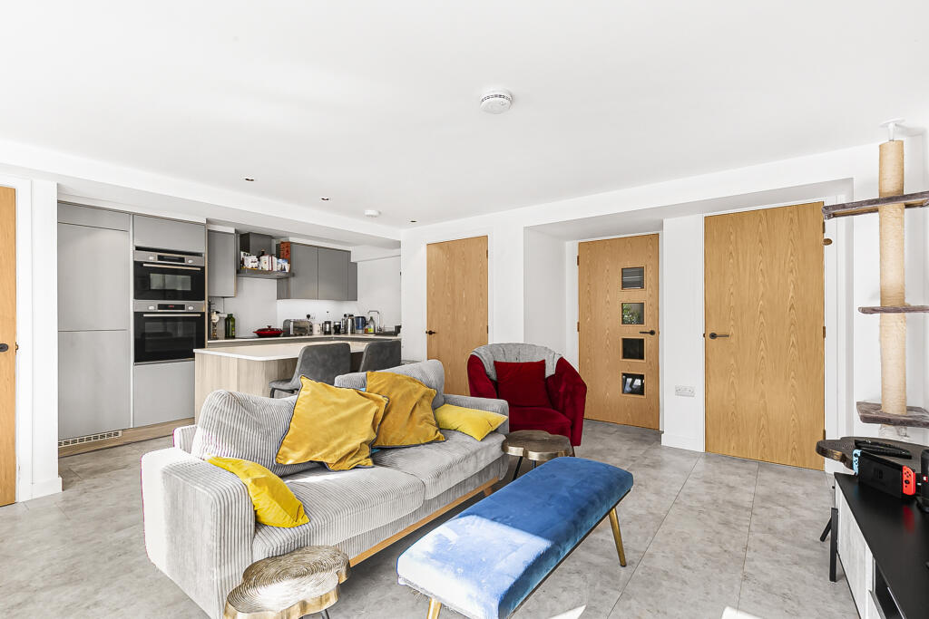 Additional image 4 of Griffin Place, Welwyn Garden City, Herts, AL7 3FD